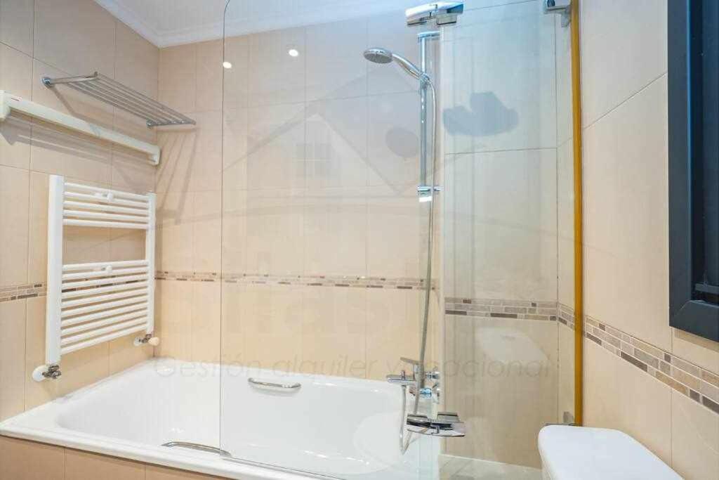 Bahia Apartamento Хихон Екстериор снимка