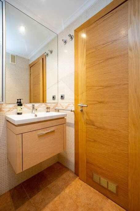 Bahia Apartamento Хихон Екстериор снимка