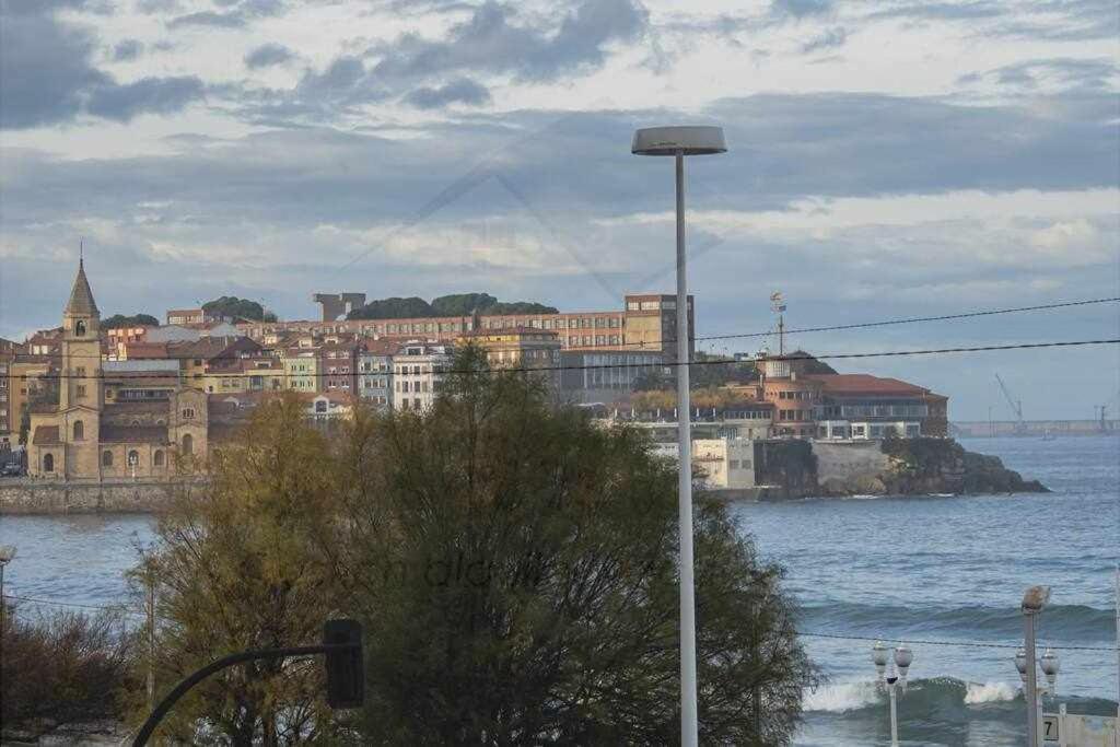 Bahia Apartamento Хихон Екстериор снимка